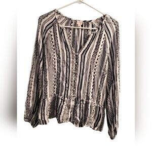 Keep in Touch Black & White Striped Women's Top, Size Small